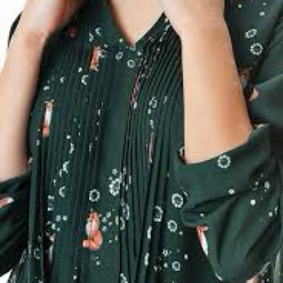 [L]WAYWARD FANCIES Pintuck Pleat Fox Floral Print Crepe Tunic - Picture 2 of 9